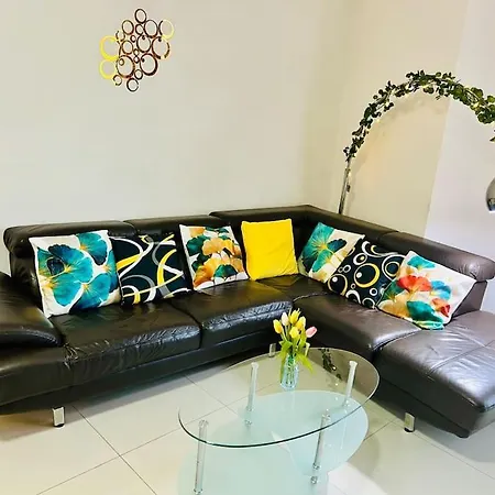 شقة Seaside Spinola In St Julians, Queen Beds سانت جوليان