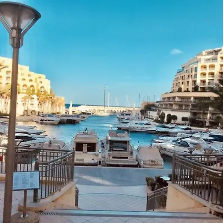 Seaside Spinola In St Julians, Queen Beds * San Giuliano