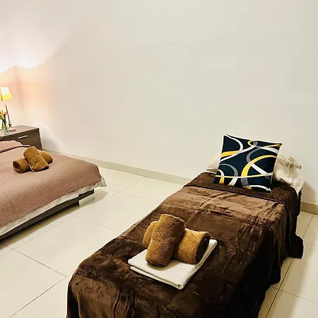 公寓 Seaside Spinola In St Julians, Queen Beds *