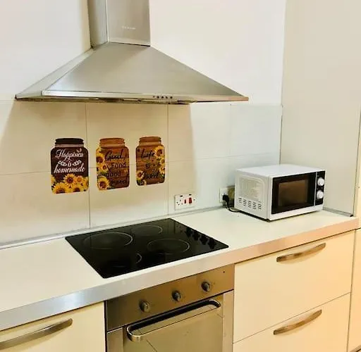 Seaside Spinola In St Julians, Queen Beds 아파트 Saint Julian's