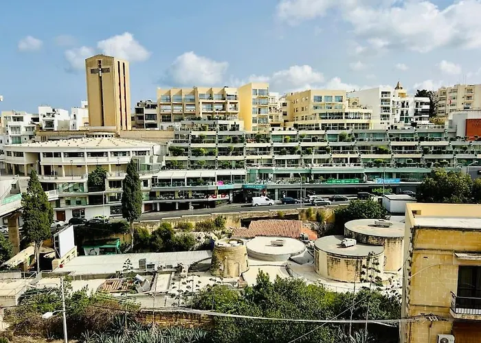 Seaside Spinola In St Julians, Queen Beds 아파트