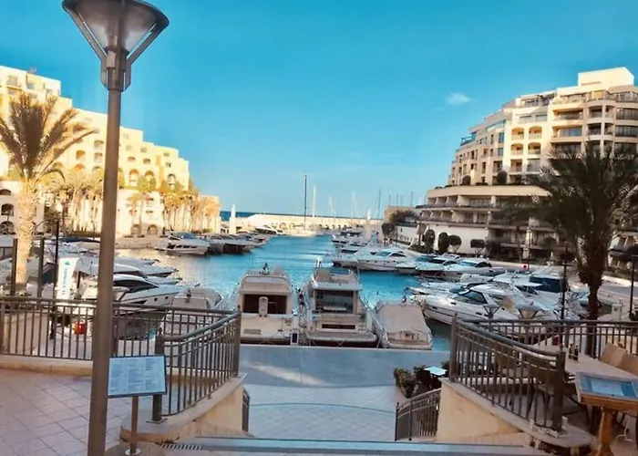 Seaside Spinola In St Julians, Queen Beds * Saint Julian's