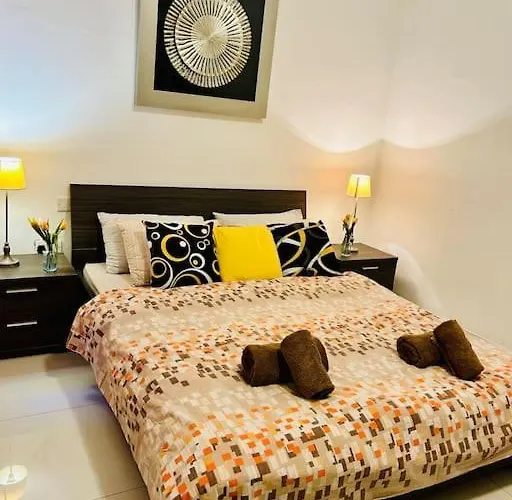 Seaside Spinola In St Julians, Queen Beds 아파트 Saint Julian's