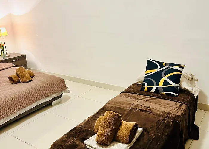 아파트 Seaside Spinola In St Julians, Queen Beds *