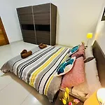 Seaside Spinola In St Julians, Queen Beds * Saint Julian's