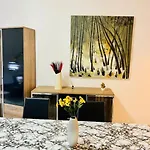 Apartment Seaside Spinola In St Julians, Queen Beds
